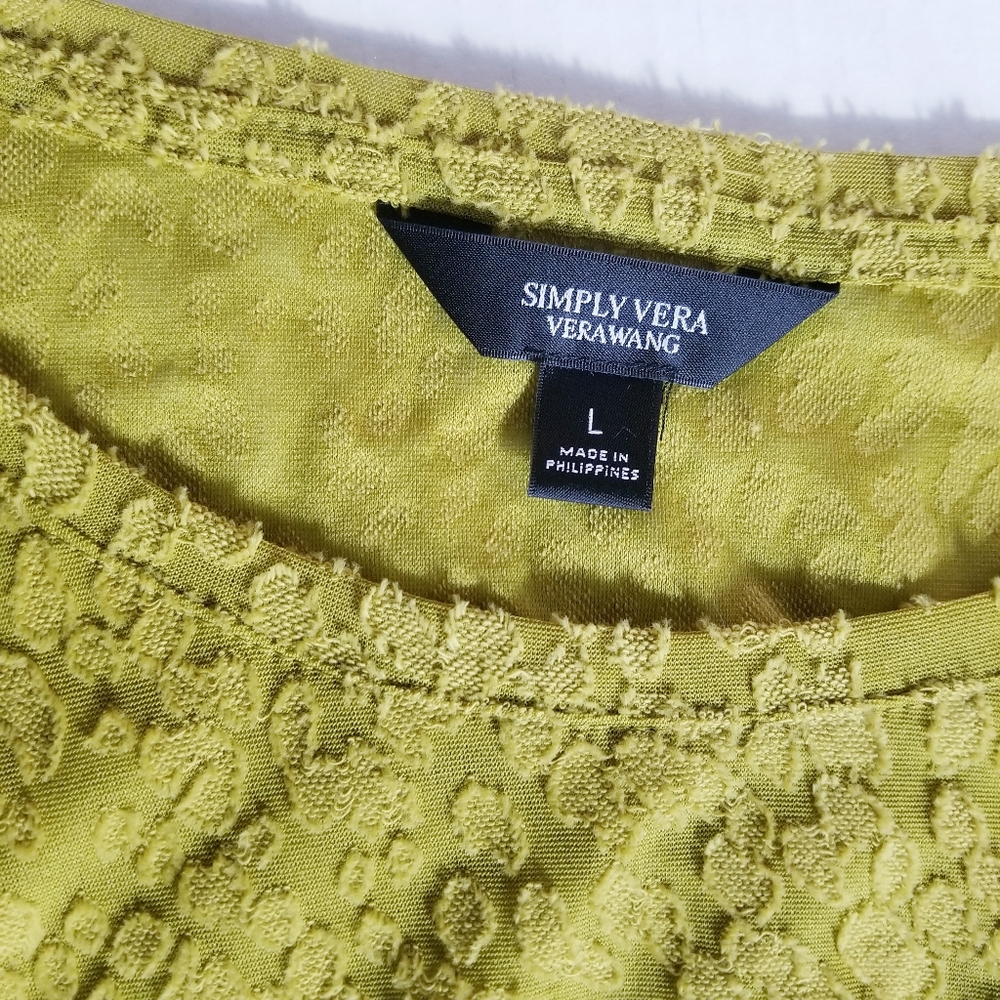 NWT SIMPLY VERA VERA WANG GREEN MUSTARD COLOR LIGHTWEIGHT BLOUSE SIZE LARGE - Picture 3 of 12